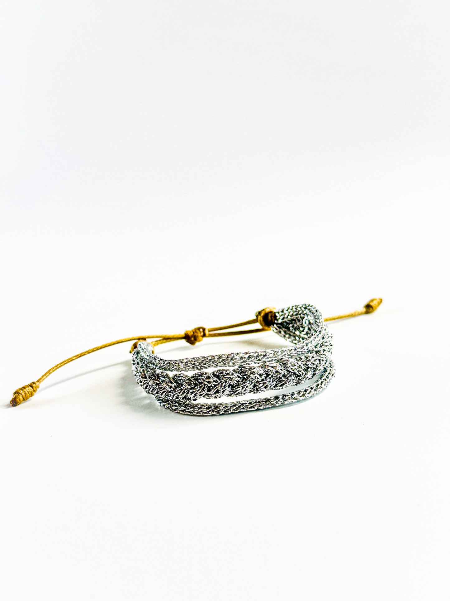 Las pulseras de Luis