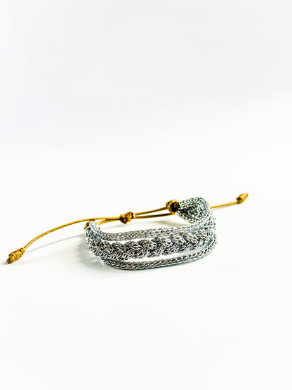 Las pulseras de Luis